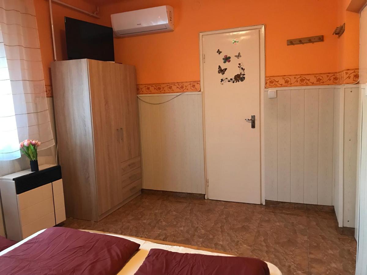 Apartamento Summer Apartman Hajdúszoboszló Exterior foto